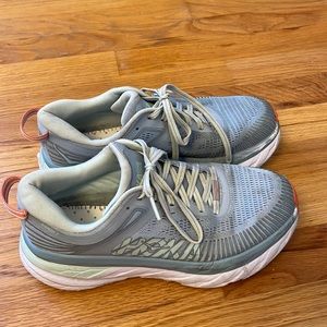 Used hoka bondi 7
